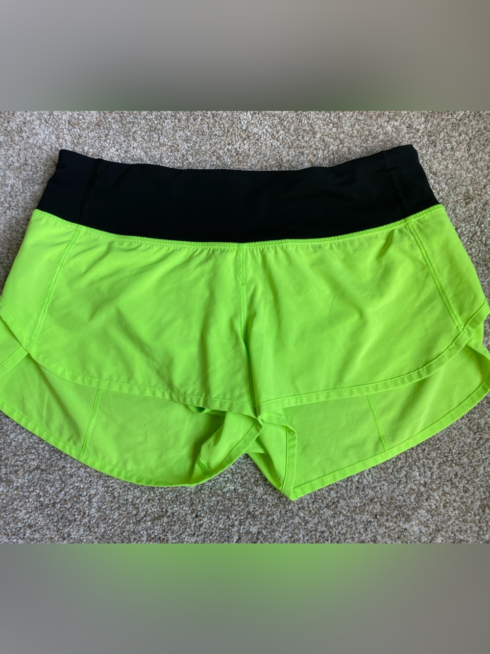 Lululemon Speed Up Shorts, Seawheeze, size 4 NWOT